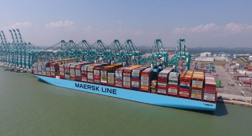 Atuando no setor portuário, a Maersk está investindo em navios que irão operar com metanol neutro em carbono até o primeiro semestre de 2024