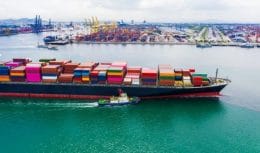 Com aumento do frete no setor portuário, mercadorias ficaram mais caras, chegam atrasadas nos portos brasileiros e época de Natal pode está comprometida